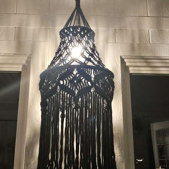 Black macrame hanging light - Picture 2 of 5